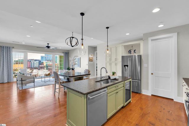 121 Rhett Street Unit 503, Greenville, SC 29601