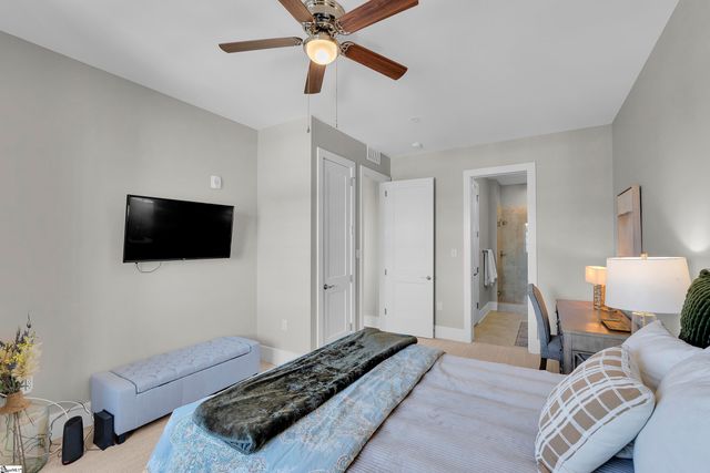 121 Rhett Street Unit 503, Greenville, SC 29601