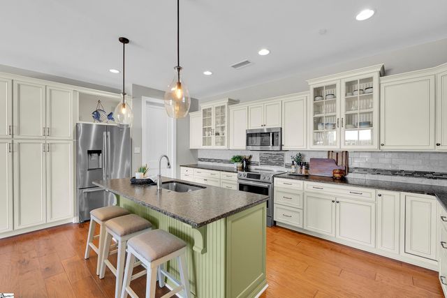 121 Rhett Street Unit 503, Greenville, SC 29601