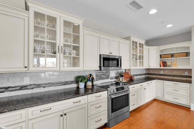 121 Rhett Street Unit 503, Greenville, SC 29601