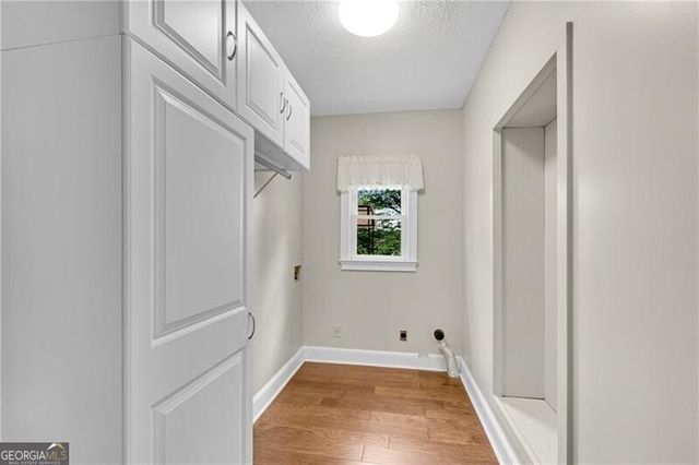 6280 Old Shadburn Ferry Road, Buford, GA 30518