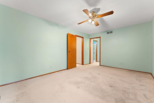 12480 Acorn Court, St. John, IN 46373