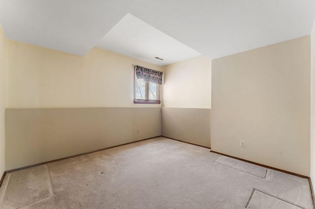 12480 Acorn Court, St. John, IN 46373