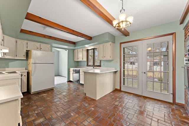 12480 Acorn Court, St. John, IN 46373