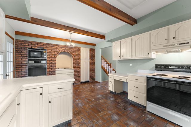 12480 Acorn Court, St. John, IN 46373