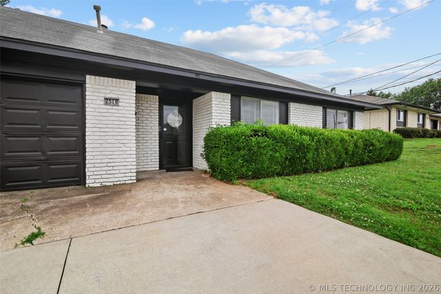 2518 E 51st Street, Tulsa, OK 74105