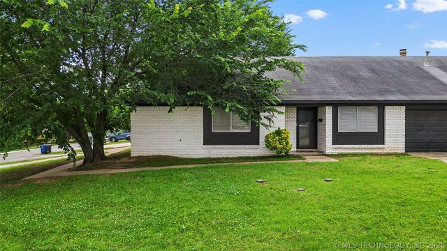 2518 E 51st Street, Tulsa, OK 74105