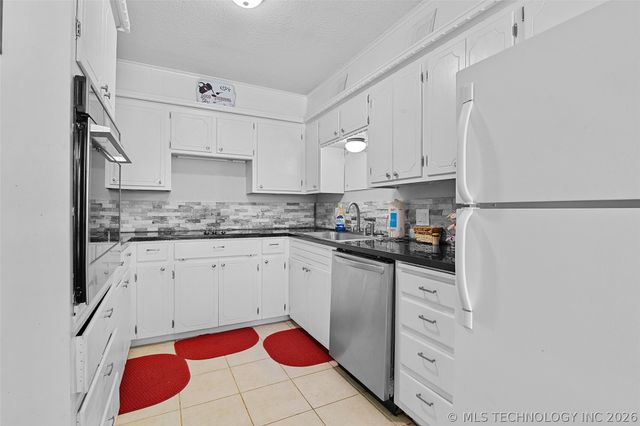 2518 E 51st Street, Tulsa, OK 74105
