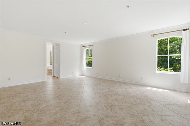 2886 Castillo CT 101, Naples, FL 34109