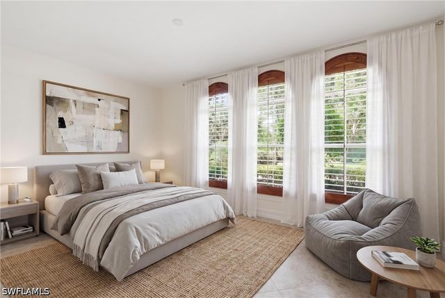 2886 Castillo CT 101, Naples, FL 34109