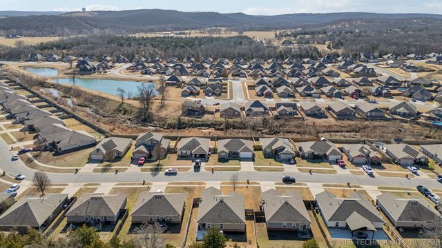 1315 Panther Lane, Sapulpa, OK 74066