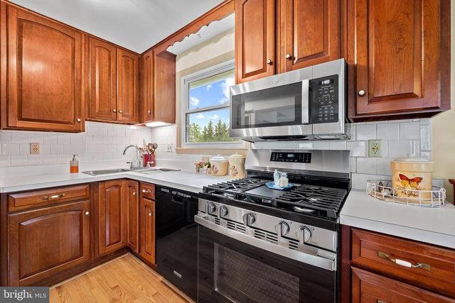 229 DAWSON DR, Cockeysville, MD 21030