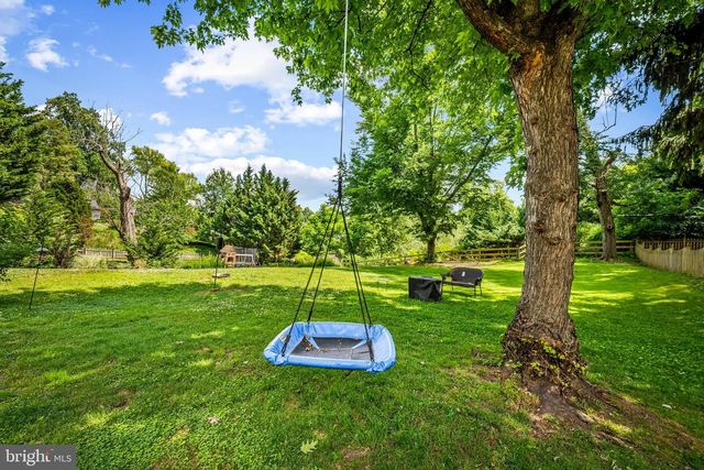 229 DAWSON DR, Cockeysville, MD 21030