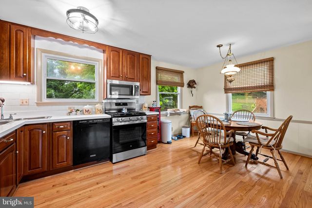 229 DAWSON DR, Cockeysville, MD 21030