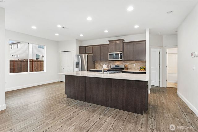 28220 66th Way NW, Stanwood, WA 98292