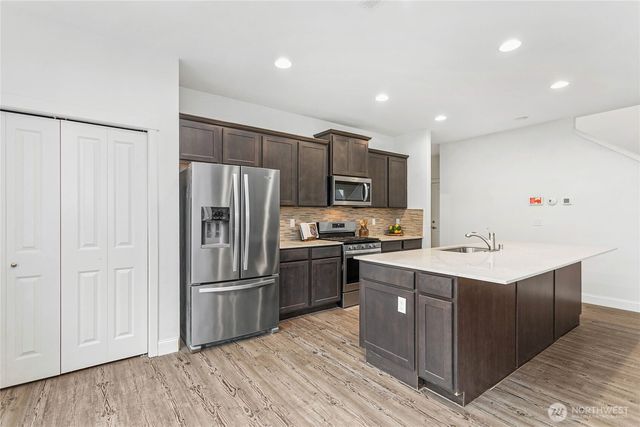 28220 66th Way NW, Stanwood, WA 98292