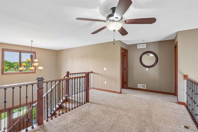 1200 Stone Edge Court, Waunakee, WI 53597