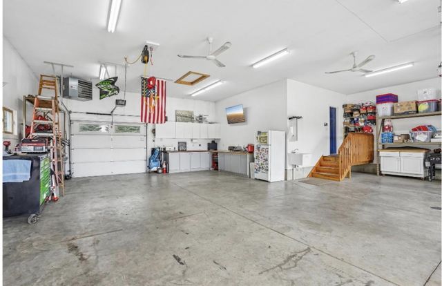 1200 Stone Edge Court, Waunakee, WI 53597