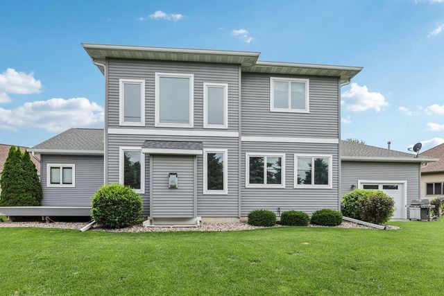 1200 Stone Edge Court, Waunakee, WI 53597