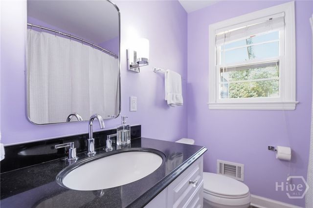 2232 Daffin Drive, Savannah, GA 31404