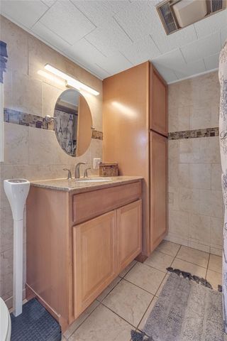 979 7th St, Beaver, PA 15009