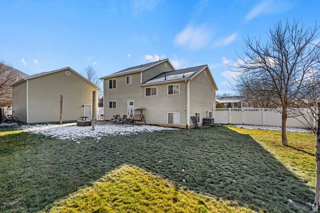116 E 1150 N, Harrisville, UT 84404