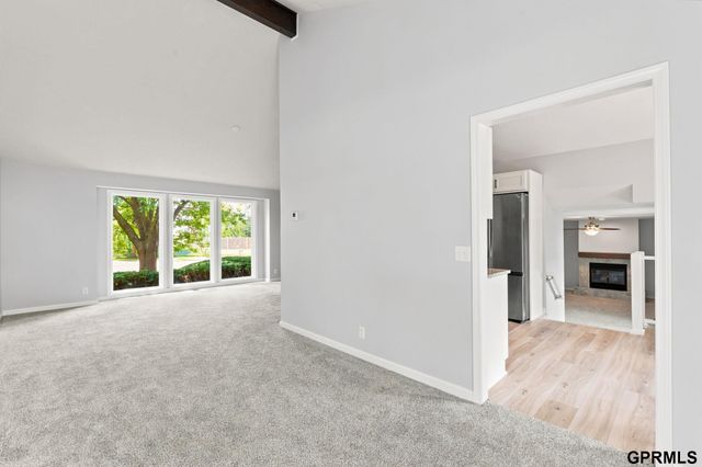 10754 Suffolk Circle, Omaha, NE 68127