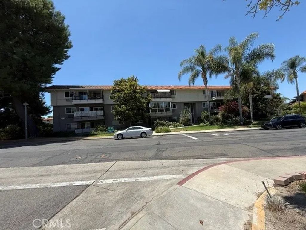 2393 Via Mariposa West, Laguna Woods, CA 92637