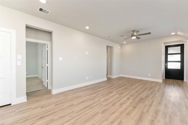 239 Bay Laurel Court, Alvin, TX 77511