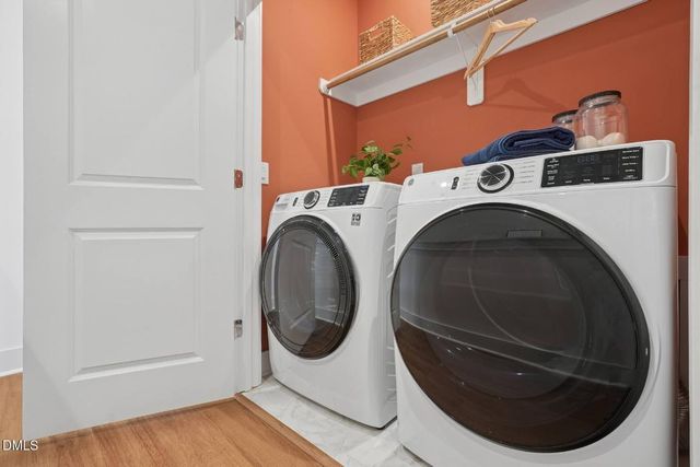 1051 Zelkova Lane, Chapel Hill, NC 27517