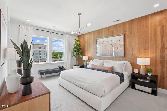 1051 Zelkova Lane, Chapel Hill, NC 27517