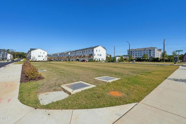 1051 Zelkova Lane, Chapel Hill, NC 27517