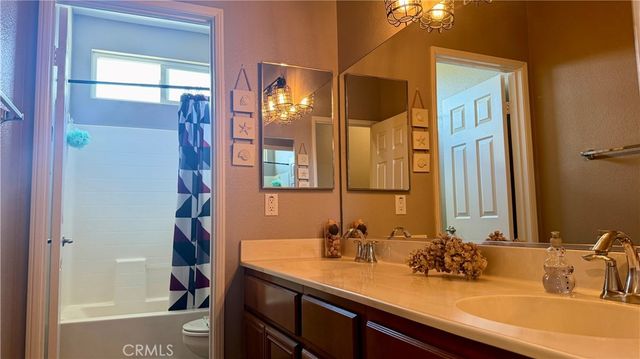 19241 Silver Summit, Perris, CA 92570