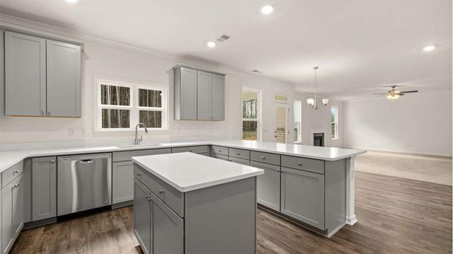 13460 Whitman Lane SE, Covington, GA 30014