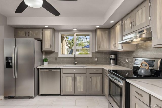 2897 Robb Circle, Lakewood, CO 80215