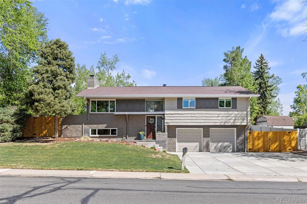 2897 Robb Circle, Lakewood, CO 80215