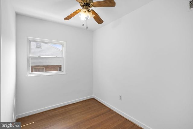 6212 CARTERS LN, Riverdale, MD 20737
