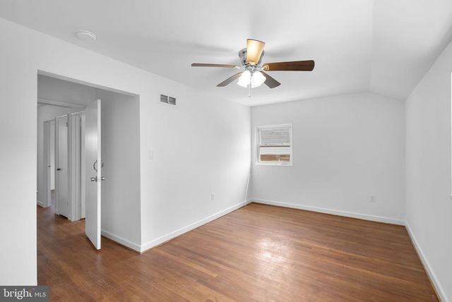 6212 CARTERS LN, Riverdale, MD 20737