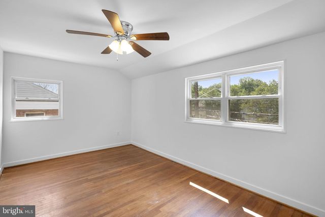 6212 CARTERS LN, Riverdale, MD 20737