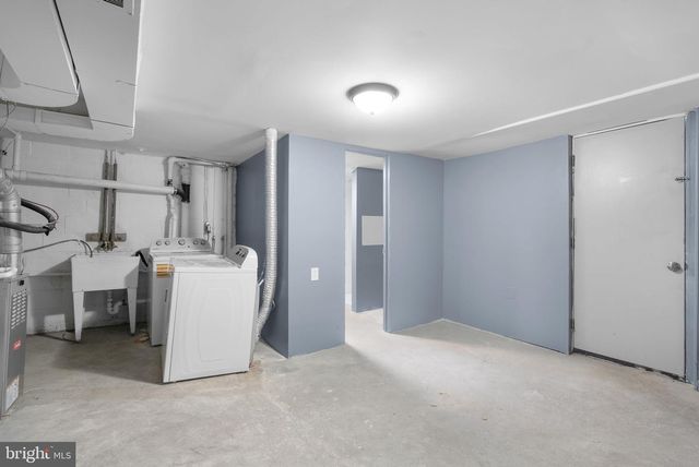 6212 CARTERS LN, Riverdale, MD 20737