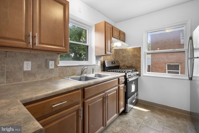 6212 CARTERS LN, Riverdale, MD 20737