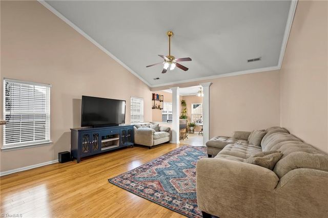 4128 Shadetree Drive, Winston-salem, NC 27107