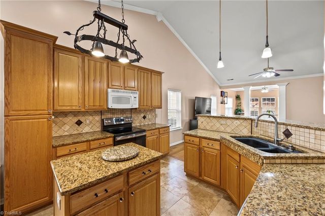 4128 Shadetree Drive, Winston-salem, NC 27107