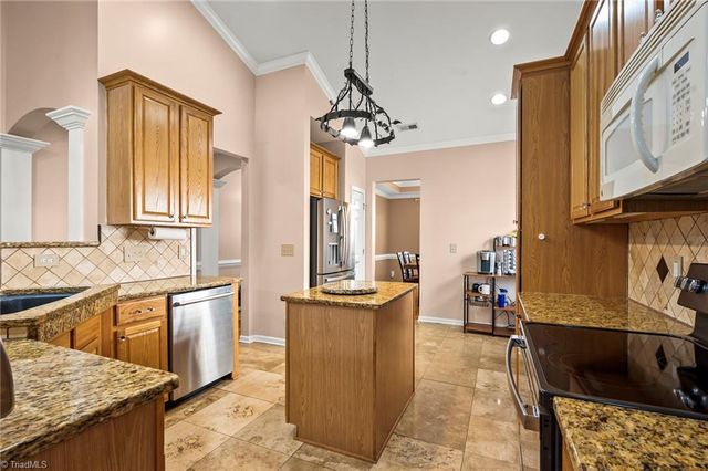 4128 Shadetree Drive, Winston-salem, NC 27107