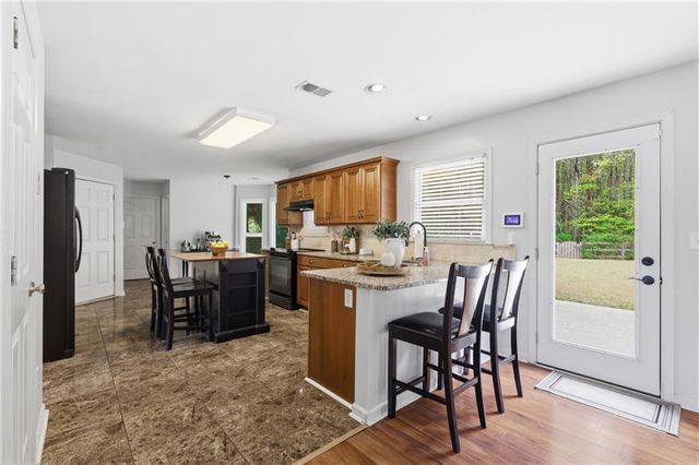 752 Hunters Trace, Dallas, GA 30157