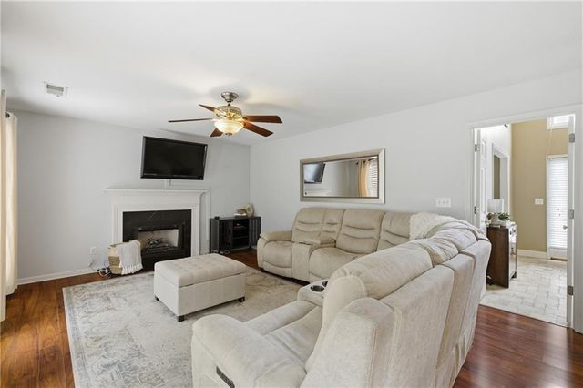 752 Hunters Trace, Dallas, GA 30157