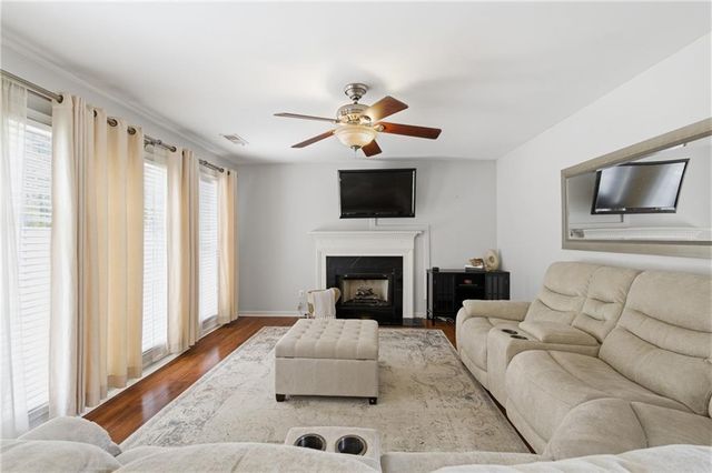 752 Hunters Trace, Dallas, GA 30157