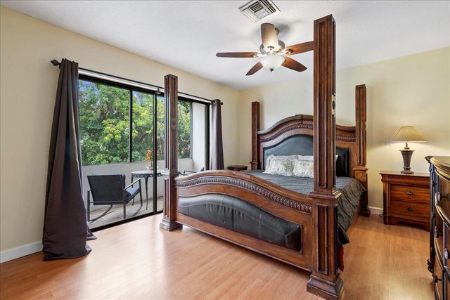 12710 Peconic Court, Wellington, FL 33414