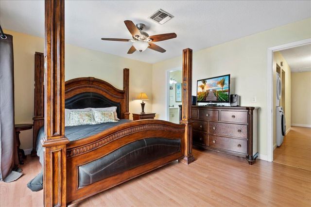 12710 Peconic Court, Wellington, FL 33414