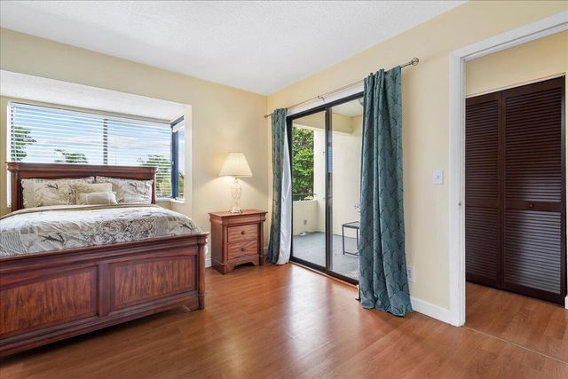 12710 Peconic Court, Wellington, FL 33414